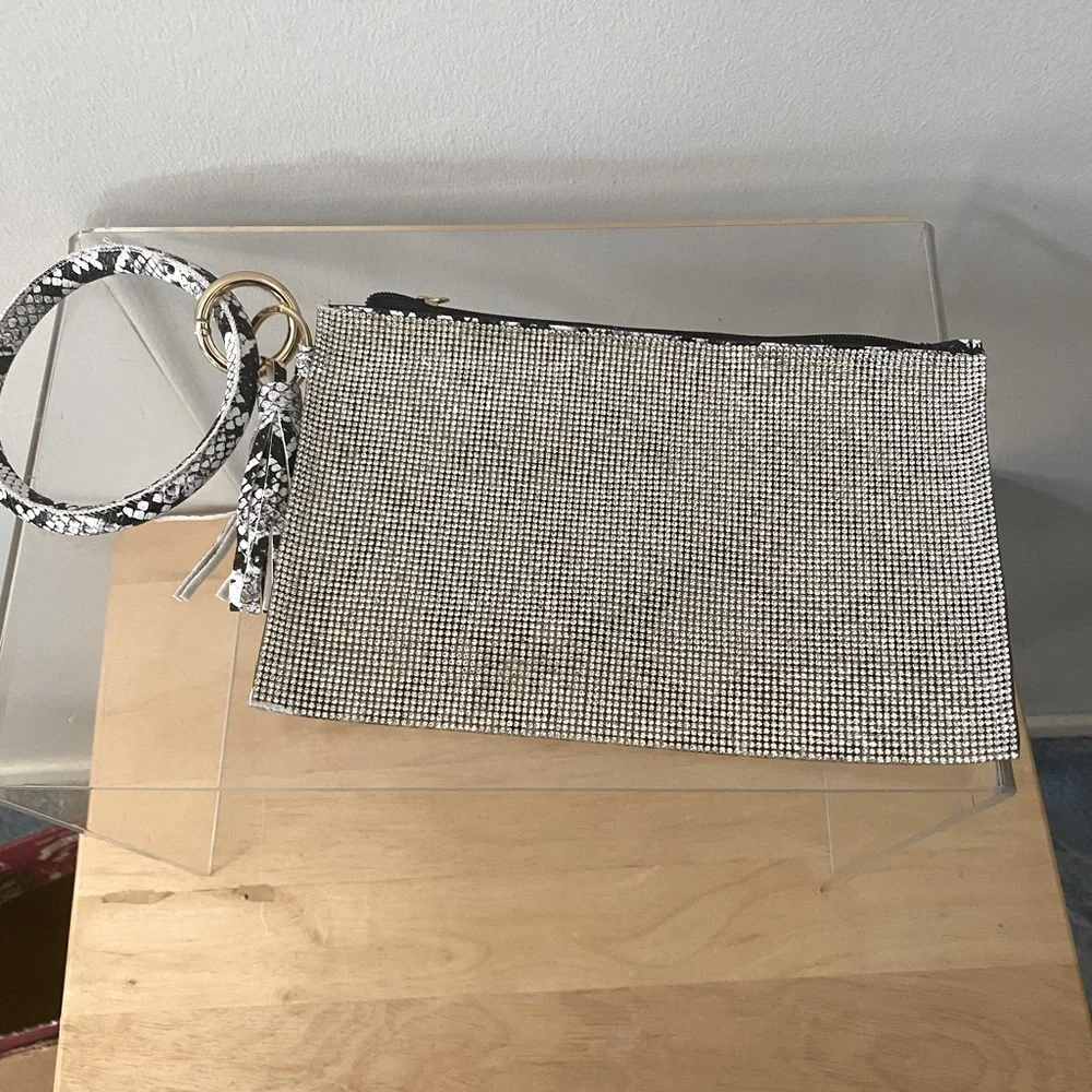 Wristlet - Picture 1 of 2